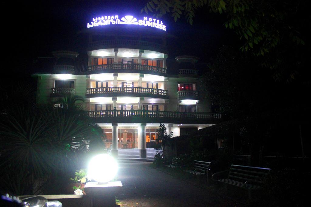 Sunrise Hotel 科布列季 外观 照片