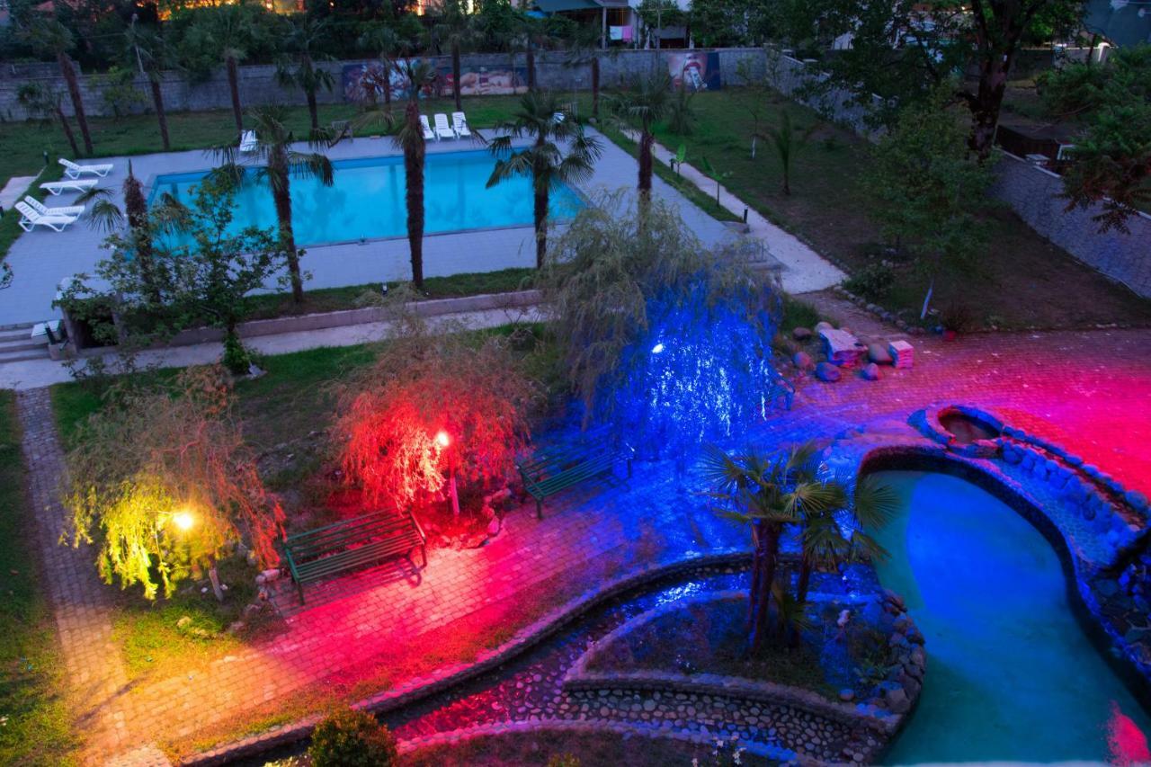 Sunrise Hotel 科布列季 外观 照片